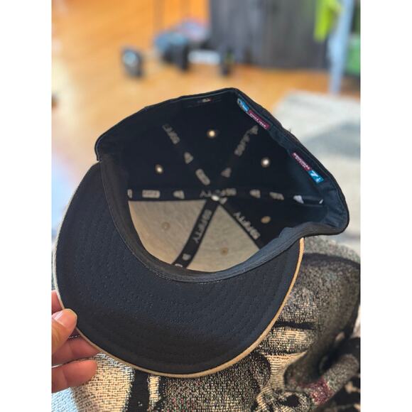 New Era Genuine Merchandise San Francisco Giants Ball Cap 7 1/4 - Picture 9 of 10